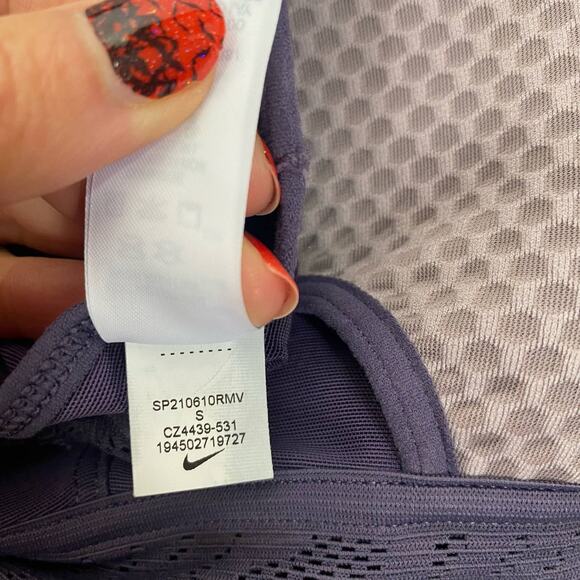 Nike Ultrabreathe Sports Bra Swoosh CZ4439-531 Purple Smoke Padded Womens SM - Picture 11 of 12